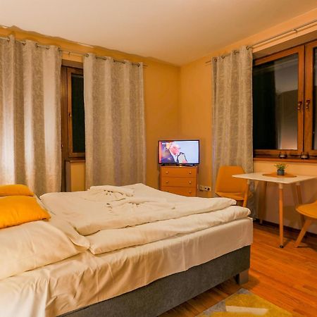 Apartmany Fatrapark 1 S Wellnessom Hrabovska Dolina ルジョムベロク エクステリア 写真