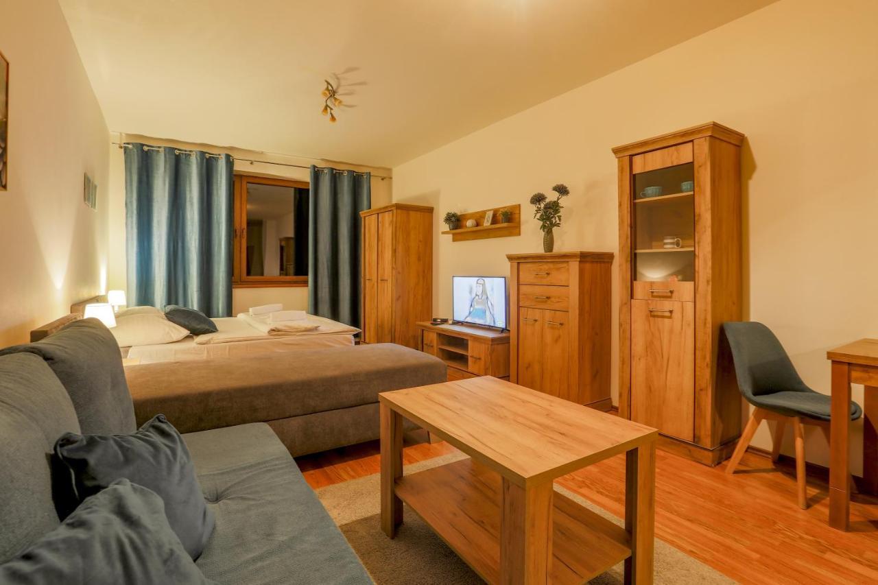 Apartmany Fatrapark 1 S Wellnessom Hrabovska Dolina ルジョムベロク エクステリア 写真